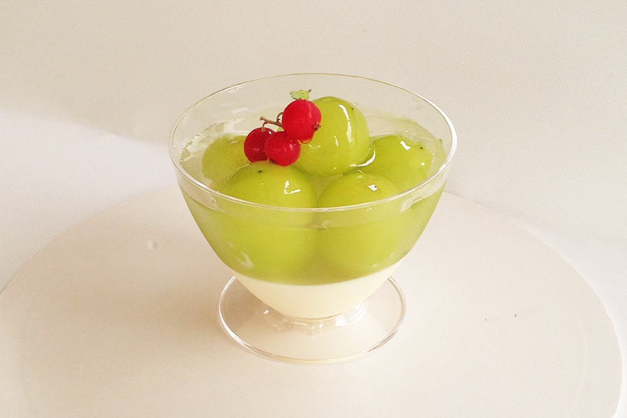 シャインマスカットのゼリーよせの商品写真